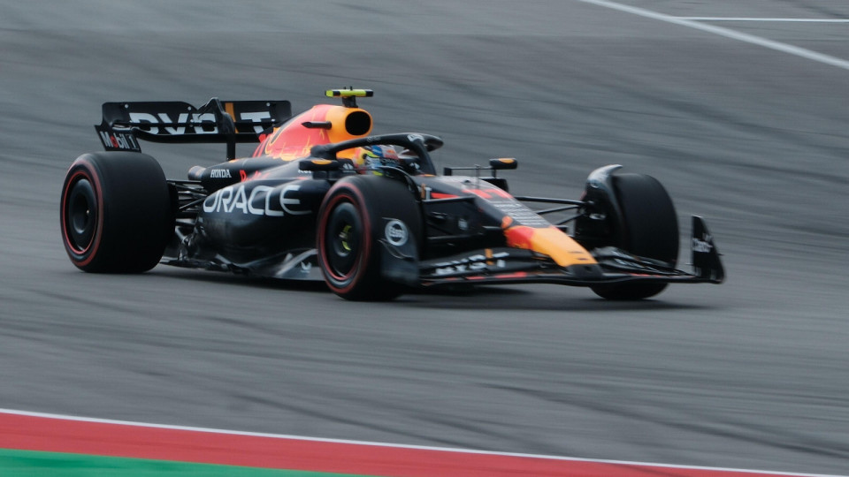 威廉姆斯完胜法拉利,拉塞尔高光表现 威廉姆斯完胜法拉利,拉塞尔高光表现